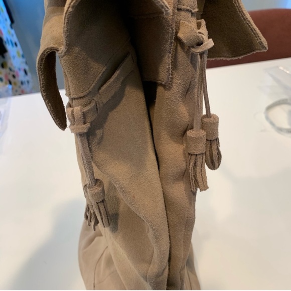 CYBER SALE🕊️Urban Outfitters Ecote Suede Knee Mid Callf Chunky Heeled Boots - Picture 6 of 9